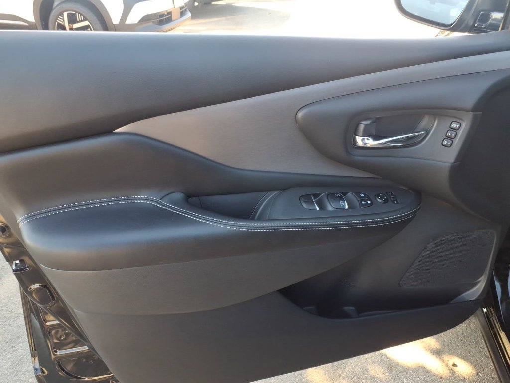 Used 2023 Nissan Murano SL w/ SL Moonroof Package FWD image 34