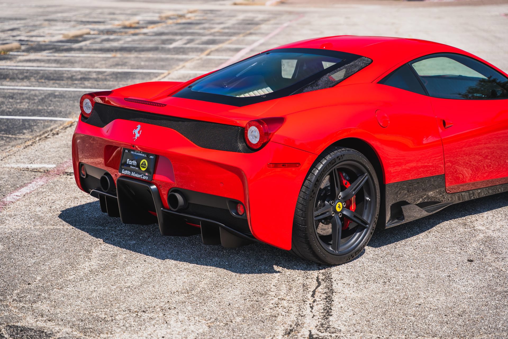 Used 2015 Ferrari 458 Speciale Coupe RWD image 17