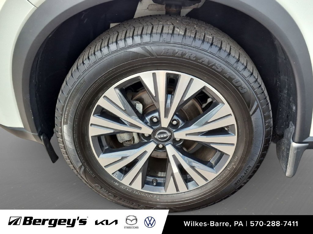 Used 2023 Nissan Rogue SV w/ SV Premium B Package AWD/4WD image 19