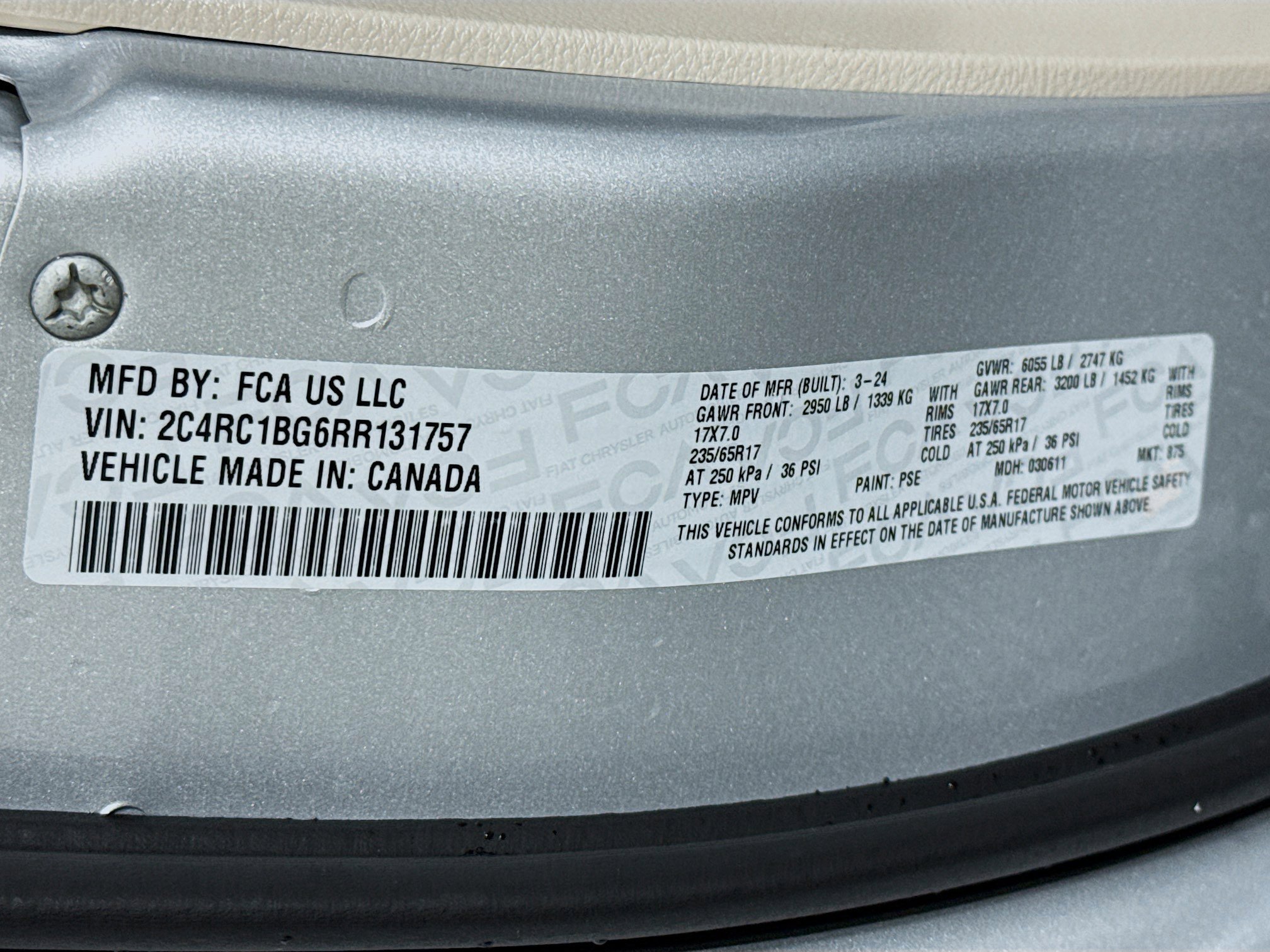 Used 2024 Chrysler Pacifica Touring-L FWD image 39
