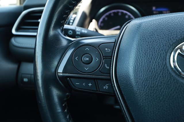 Used 2021 Toyota Camry SE w/ Convenience Package FWD image 13