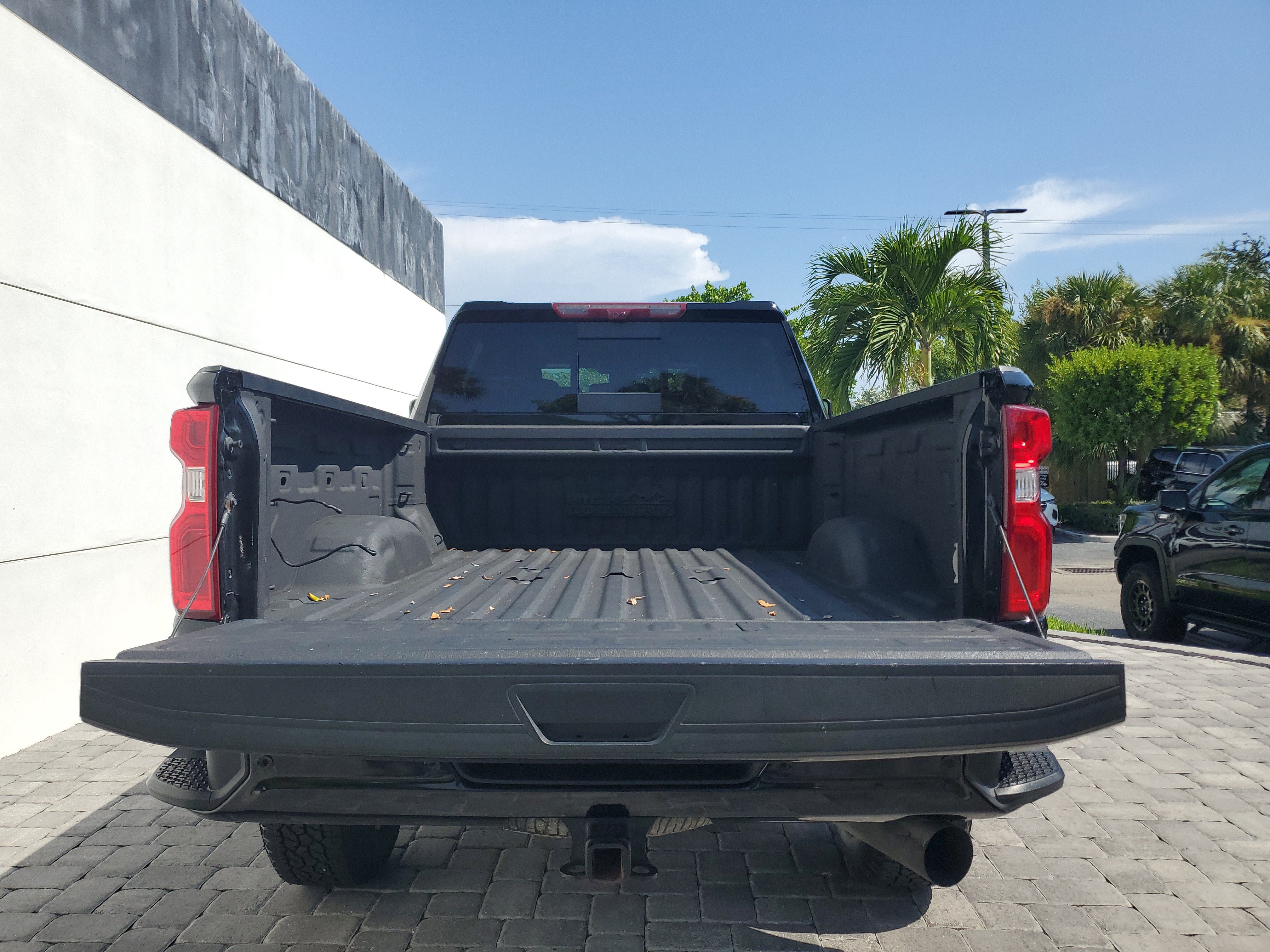 Certified 2024 Chevrolet Silverado 2500 High Country w/ High Country Premium Package AWD/4WD image 10