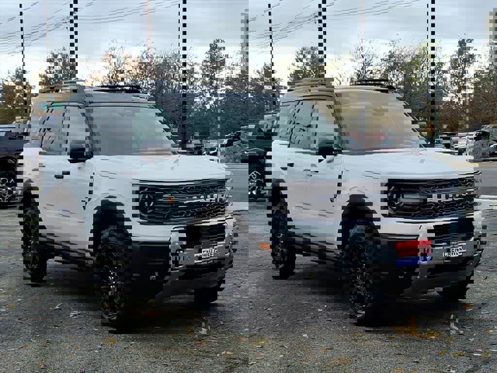 Used 2025 Ford Bronco Sport Badlands w/ Badlands Tech Package image 2