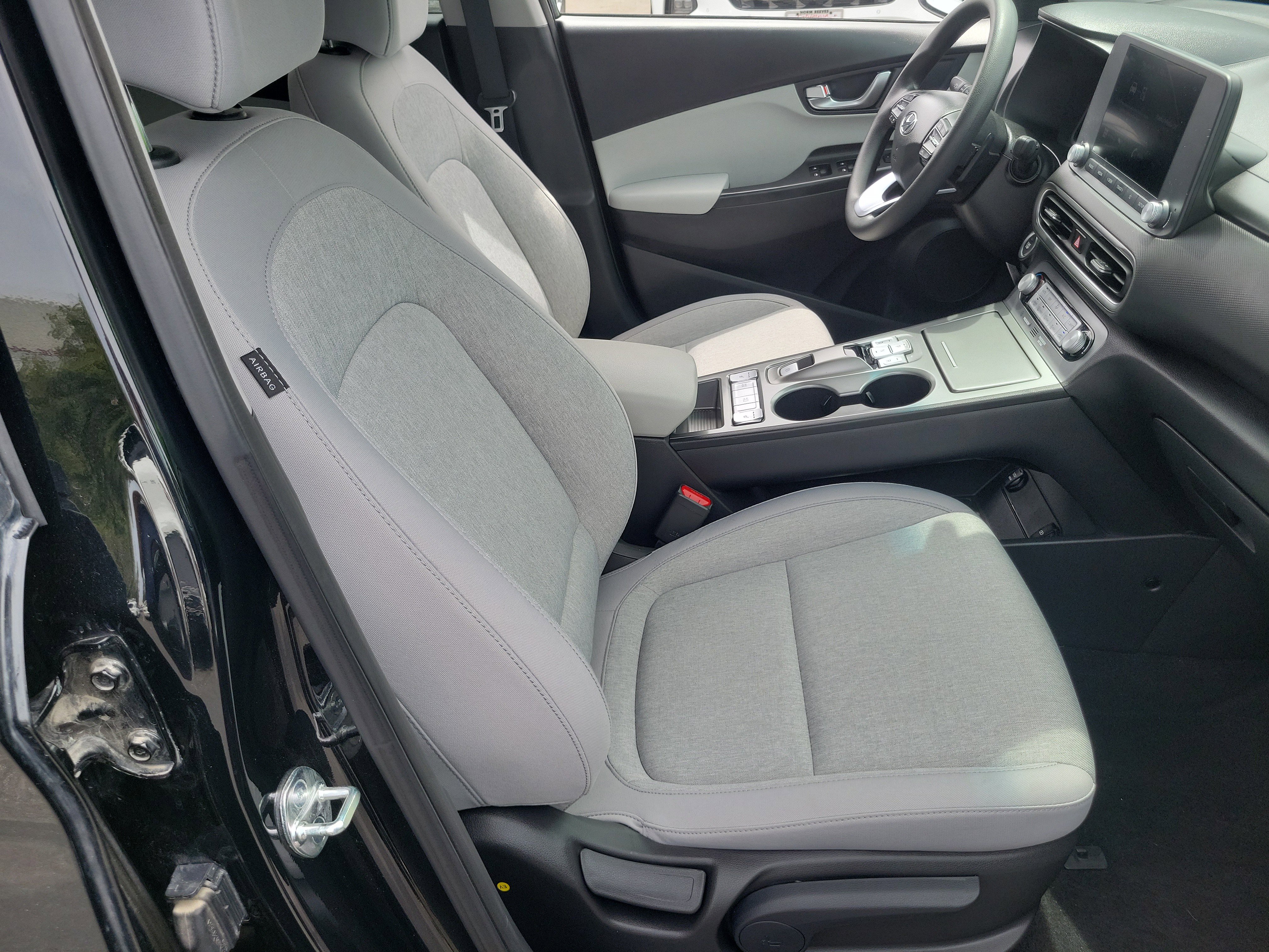 Certified 2023 Hyundai Kona SE w/ Cargo Package image 21