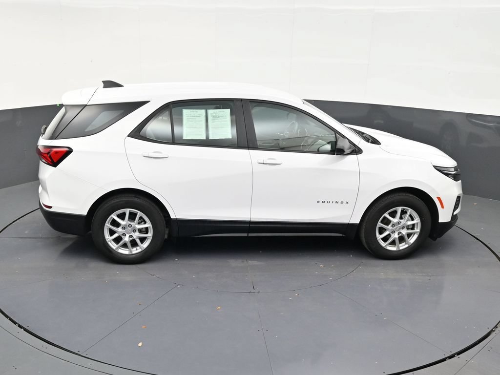 Used 2024 Chevrolet Equinox LS FWD image 14