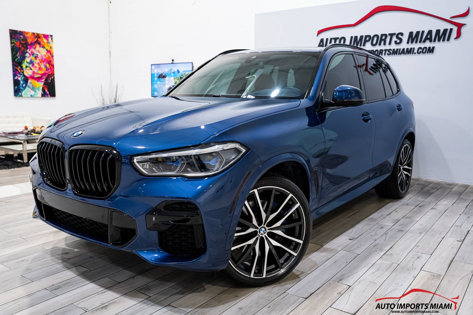 Used 2022 BMW X5 xDrive40i w/ M Sport Package AWD/4WD image 1