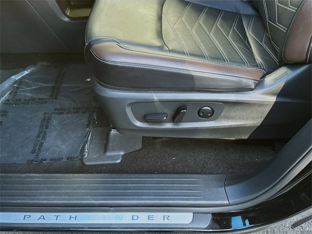 Used 2024 Nissan Pathfinder Platinum w/ Cargo Package image 16