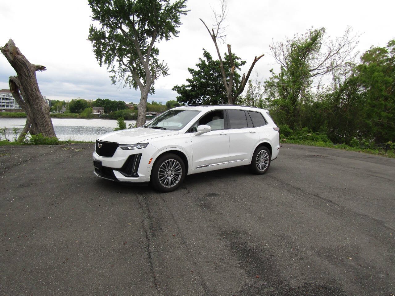 Used 2020 Cadillac XT6 Sport AWD/4WD image 34