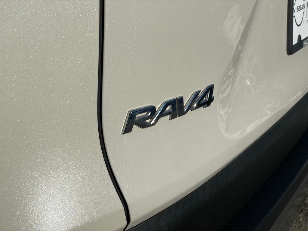 Used 2022 Toyota RAV4 Limited w/ Limited Grade Weather Package image 31