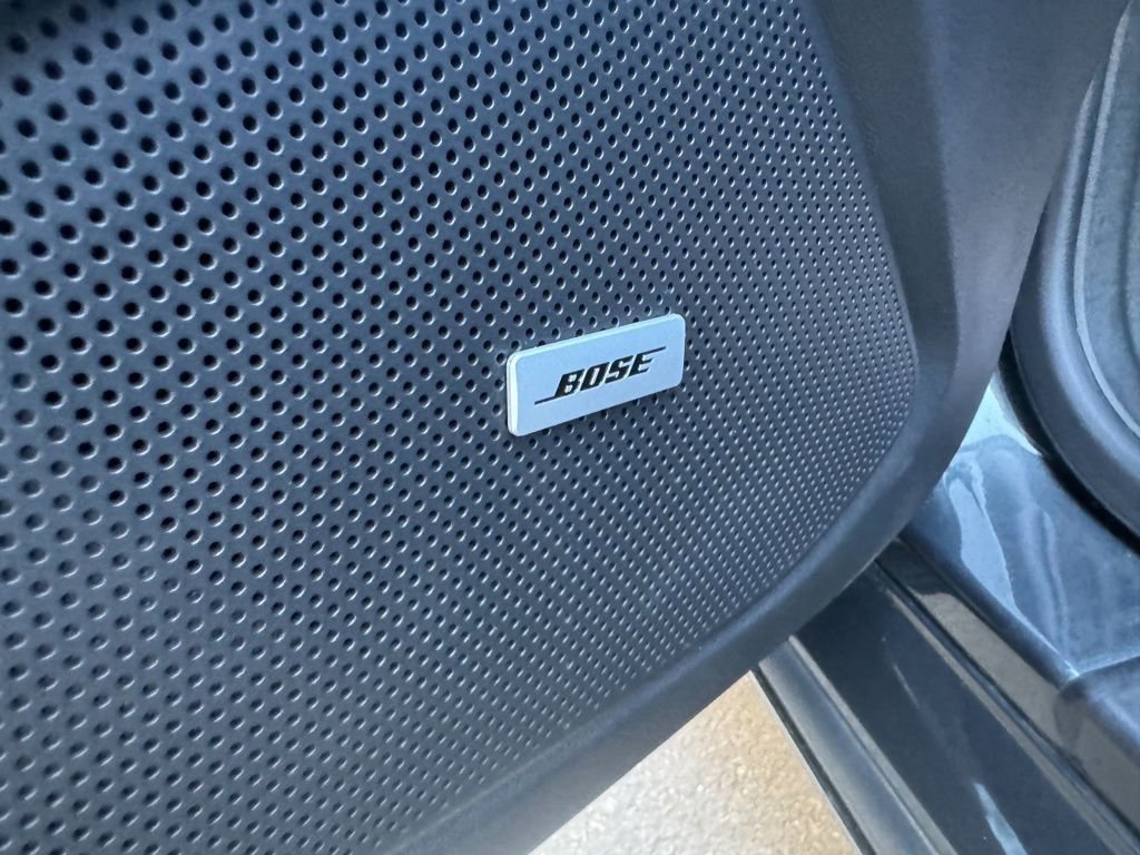 Used 2017 Chevrolet Camaro LT w/ Technology Package image 30