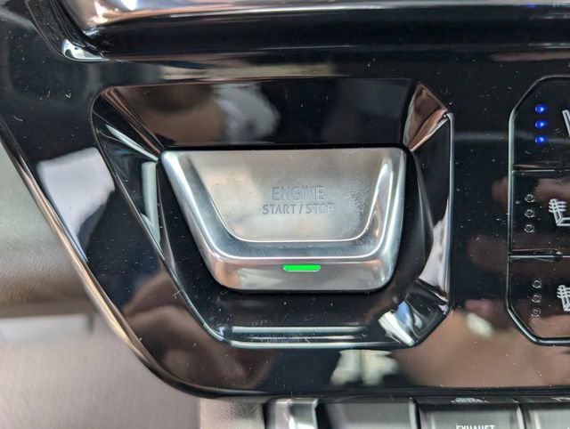 New 2025 GMC Sierra 2500 Denali w/ Denali Reserve Package image 24