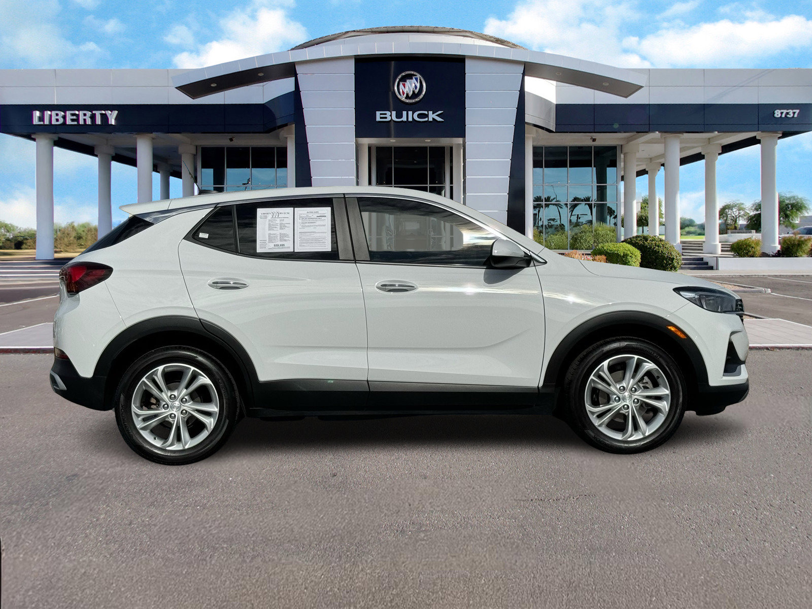 Used 2023 Buick Encore GX Preferred w/ Cold Weather Comfort Package image 2