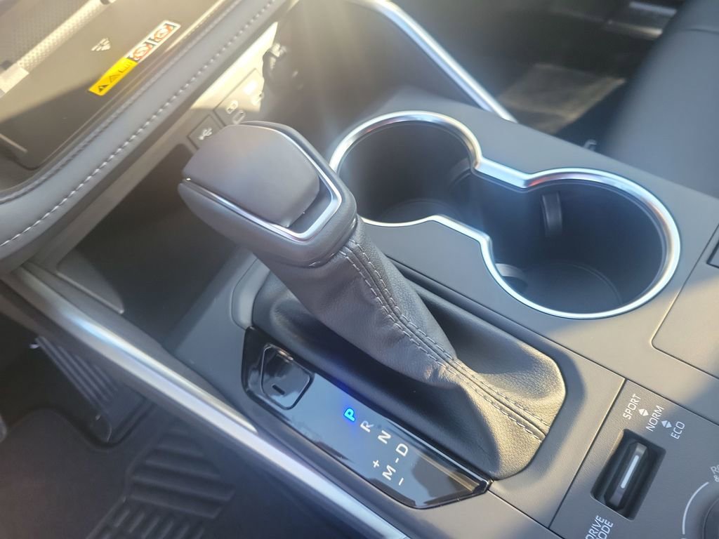 Used 2026 Toyota Highlander XSE image 29