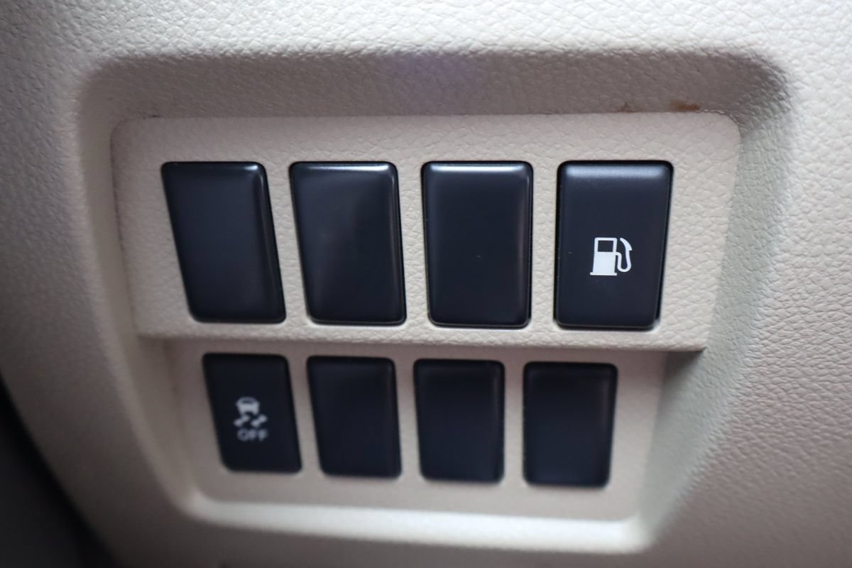 Used 2012 Nissan Murano SV AWD/4WD image 29