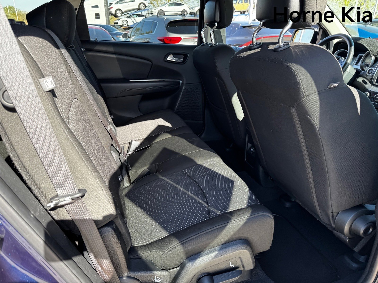 Used 2019 Dodge Journey SE image 28