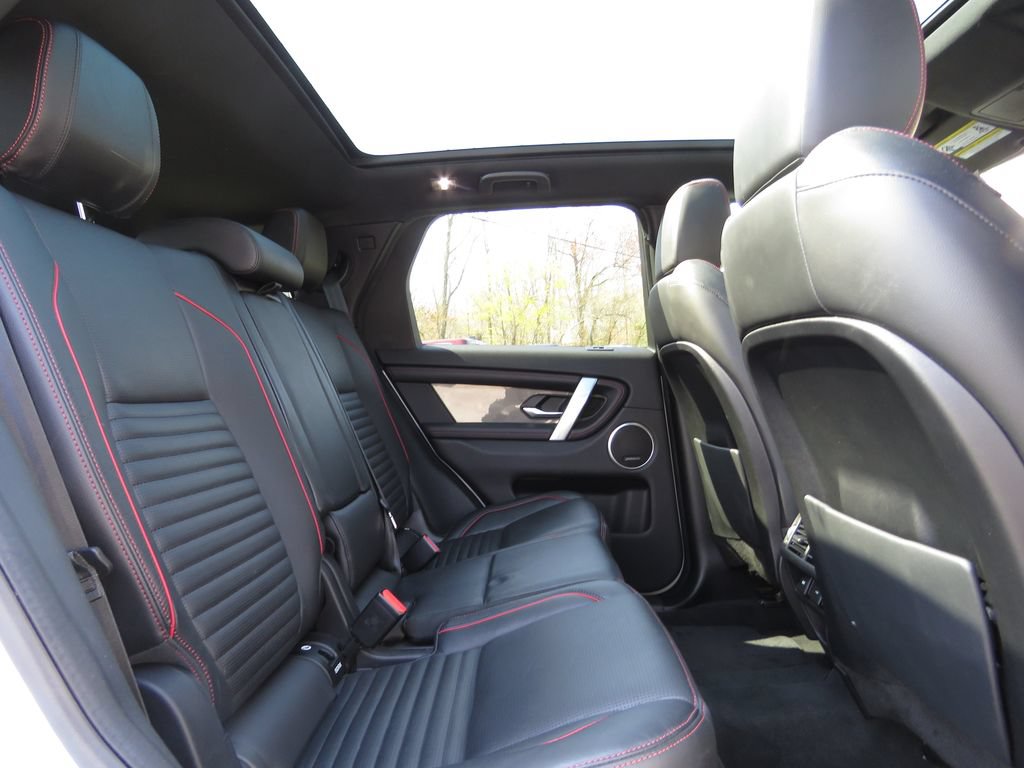 Used 2020 Land Rover Discovery Sport SE R-Dynamic AWD/4WD image 16
