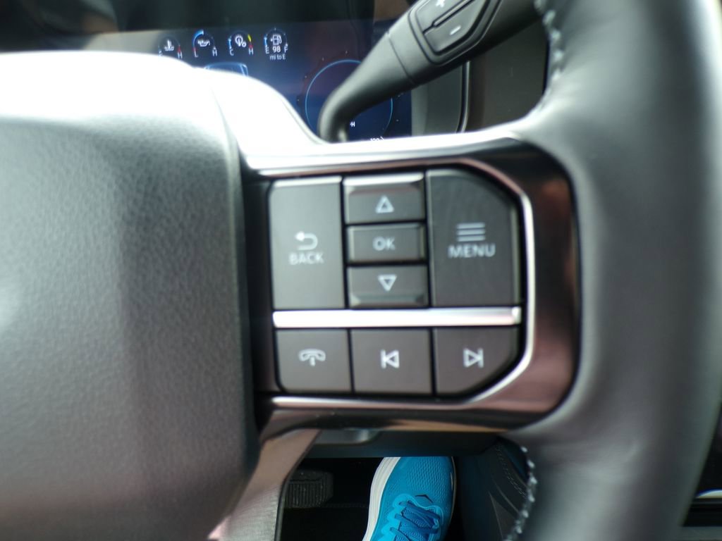 New 2026 Ford F250 Platinum AWD/4WD image 18