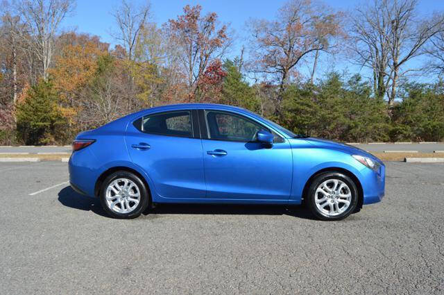 Used 2017 Toyota Yaris iA image 62