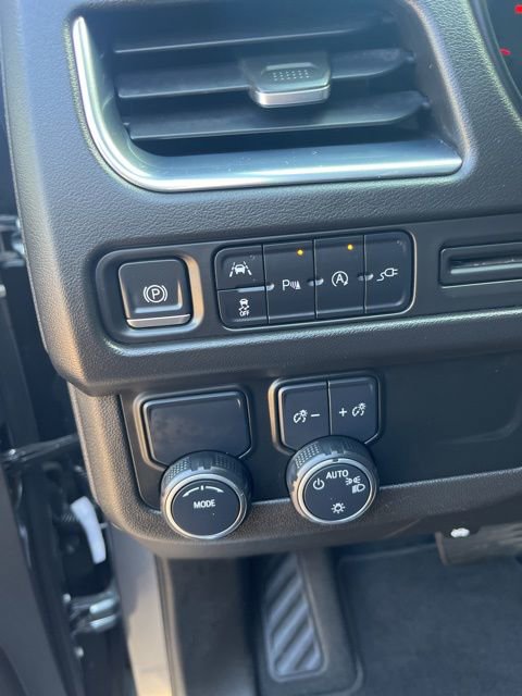 Used 2021 Chevrolet Tahoe LT w/ LT Signature Plus Package image 15