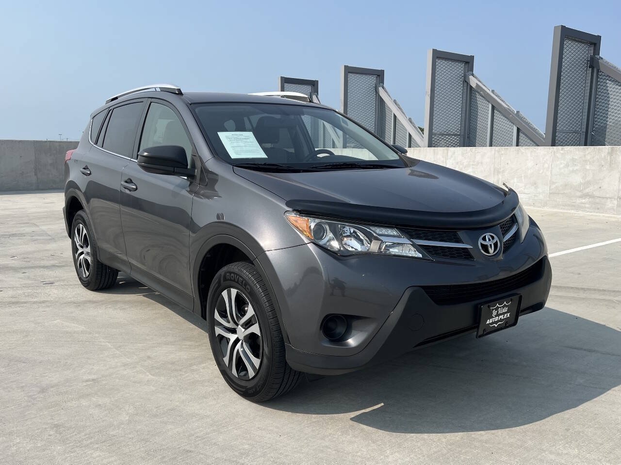 Used 2015 Toyota RAV4 LE AWD/4WD image 3