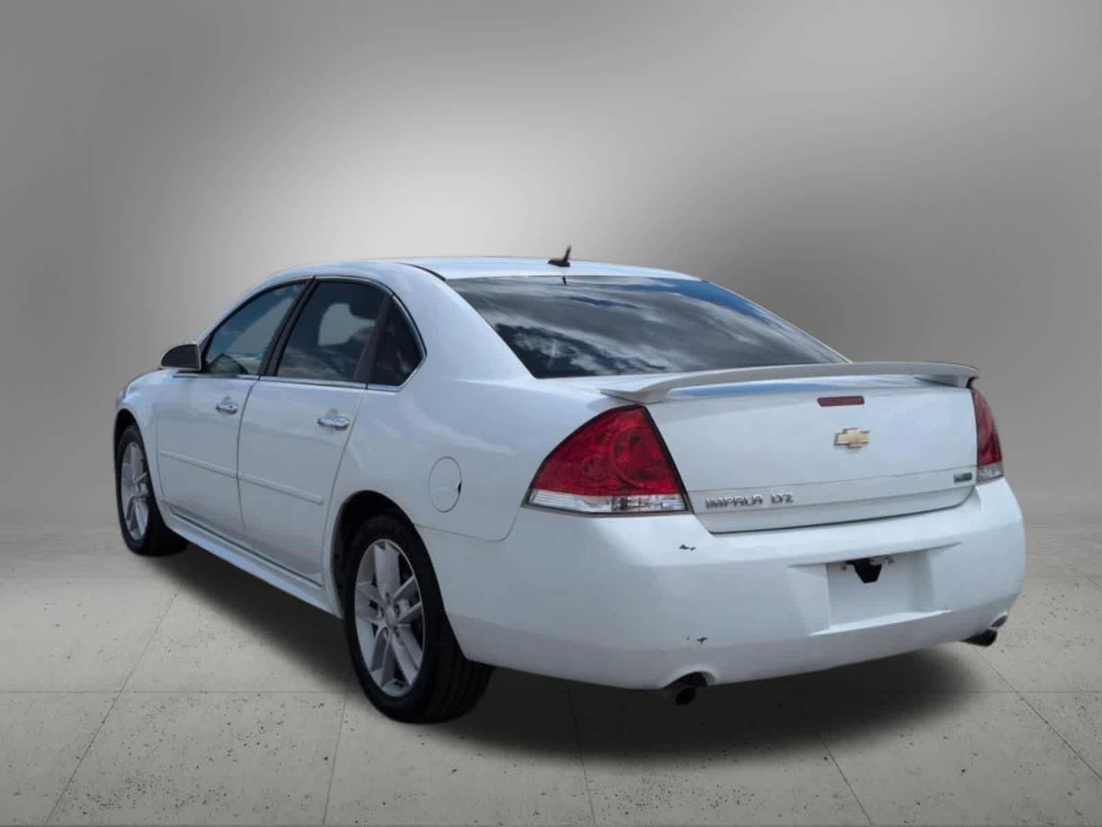 Used 2013 Chevrolet Impala LTZ FWD image 4