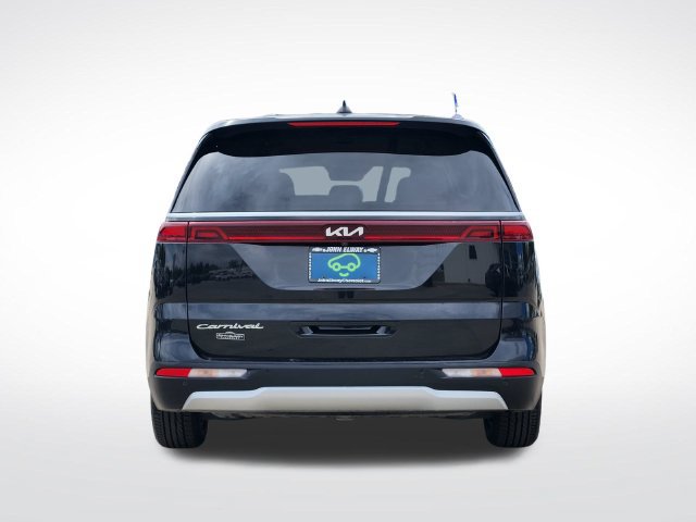 Used 2022 Kia Carnival EX FWD image 7