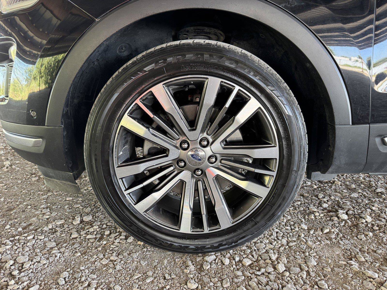 Used 2018 Ford Explorer Platinum AWD/4WD image 47