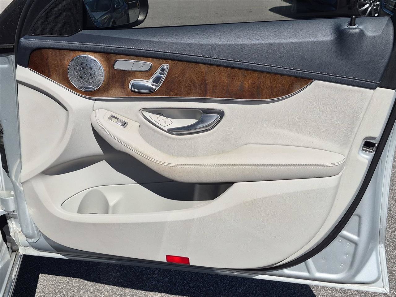 Used 2016 Mercedes-Benz C 300 4MATIC Sedan image 34