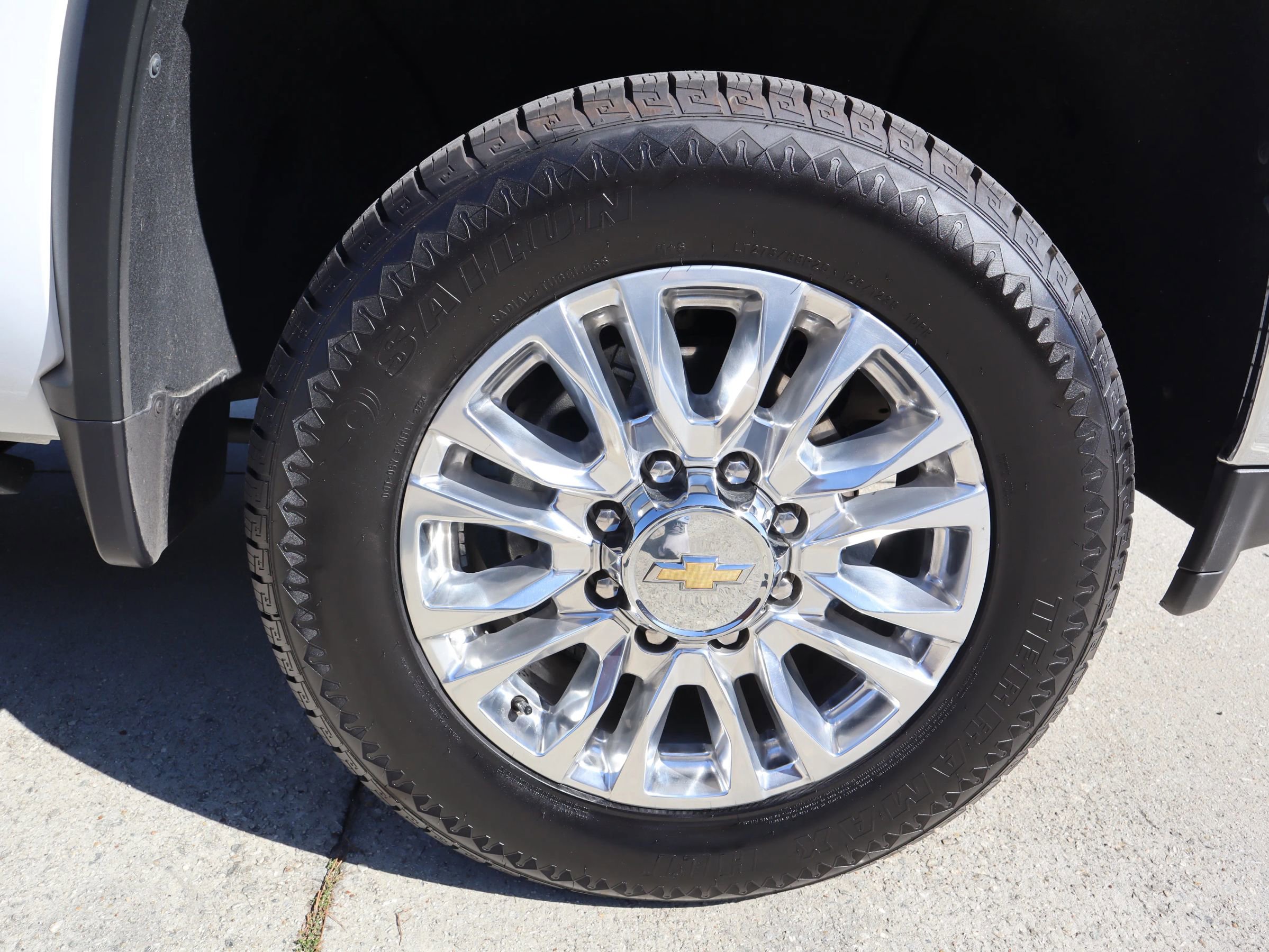 Used 2021 Chevrolet Silverado 2500 LTZ w/ LTZ Convenience Package image 36