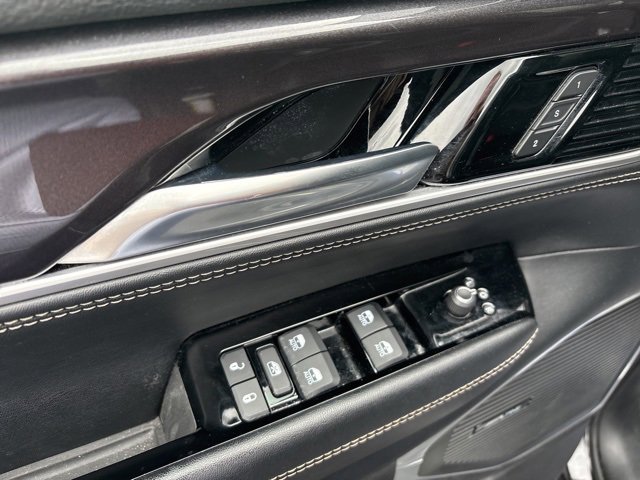 Used 2024 Jeep Wagoneer L 4WD image 19