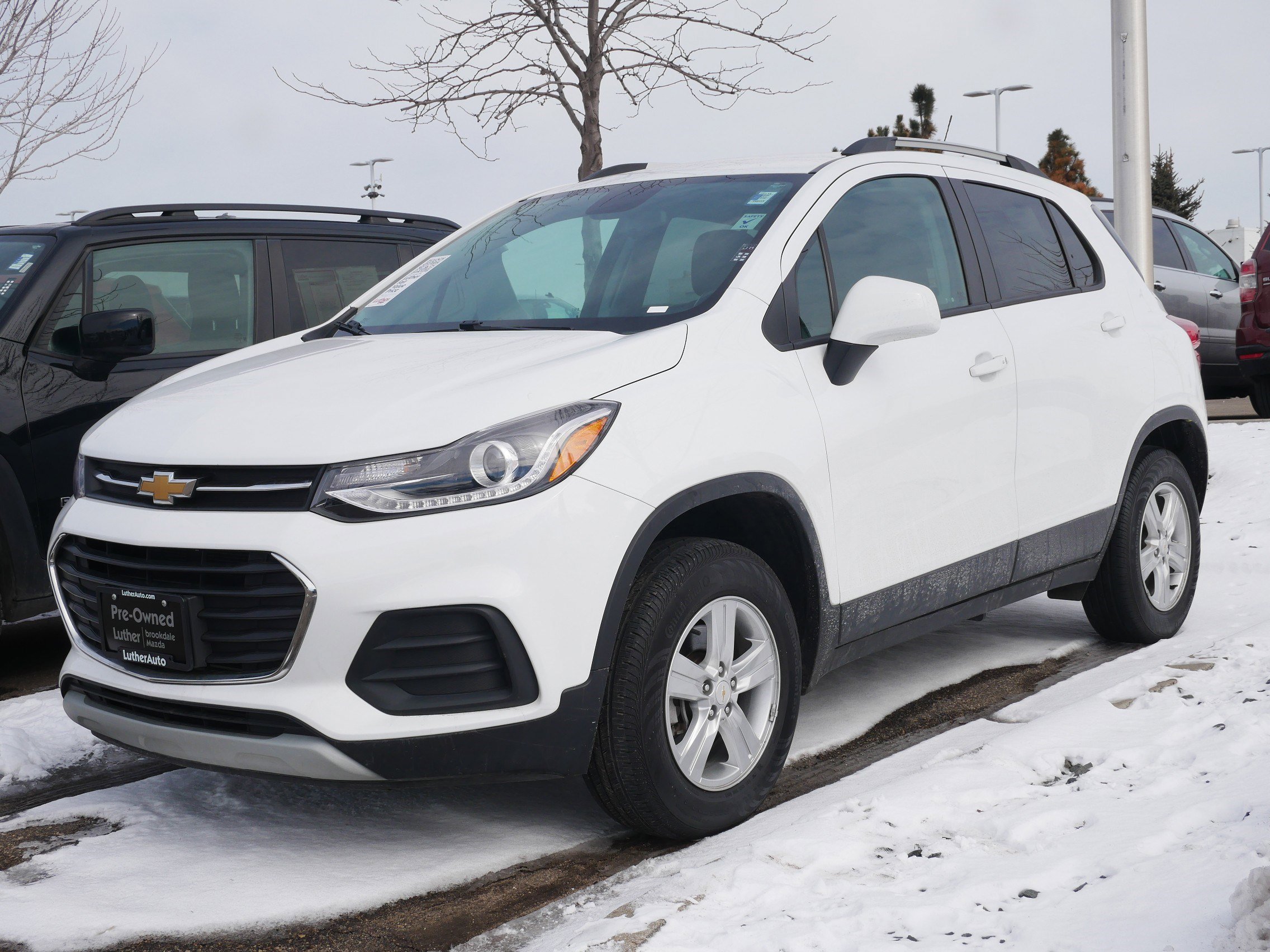 Used 2022 Chevrolet Trax LT w/ LT Convenience Package image 3
