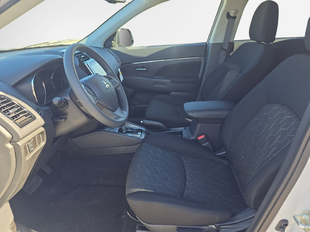 New 2027 Mitsubishi Outlander Sport ES FWD image 12