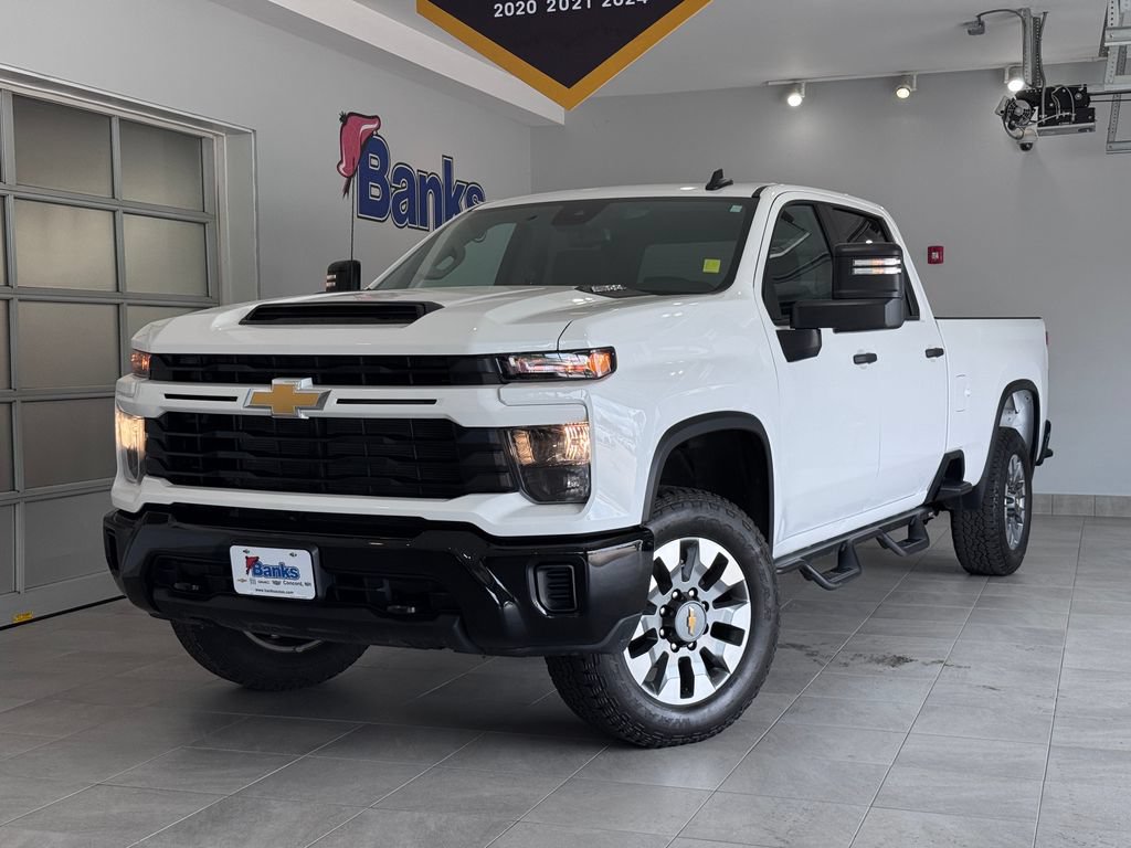 Certified 2025 Chevrolet Silverado 2500 Custom w/ Custom Convenience Package AWD/4WD image 2
