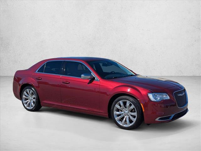 Used 2013 Chrysler 300 C RWD image 3