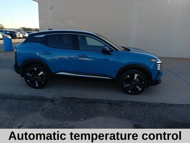 New 2026 Nissan Kicks SR image 3