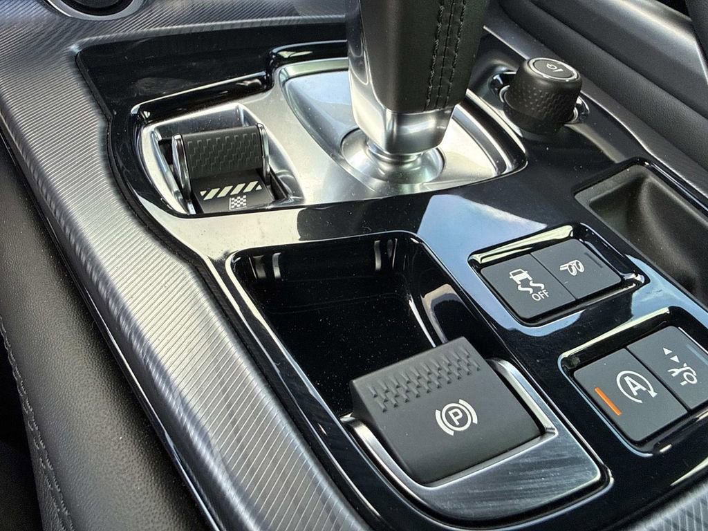 Used 2021 Jaguar F-TYPE R-Dynamic image 29