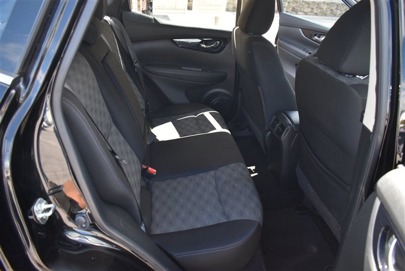 Used 2019 Nissan Rogue Sport SV w/ Technology Package AWD/4WD image 24