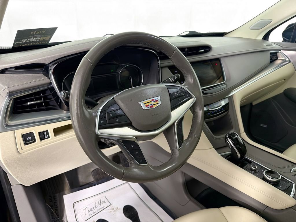 Used 2022 Cadillac XT5 Premium Luxury image 9