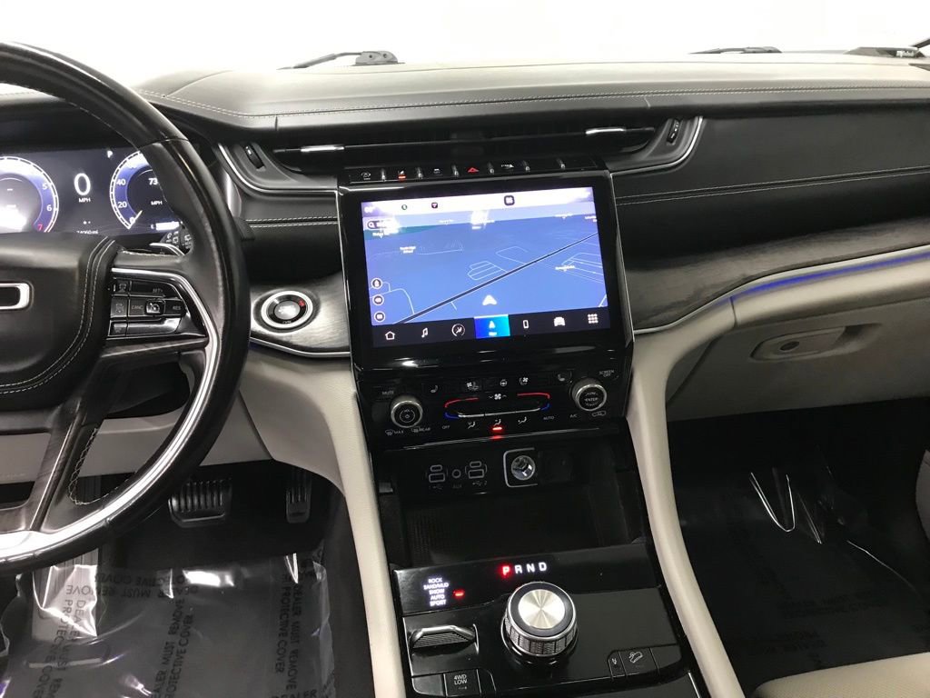 Used 2021 Jeep Grand Cherokee L Overland w/ Luxury Tech Group IV image 17