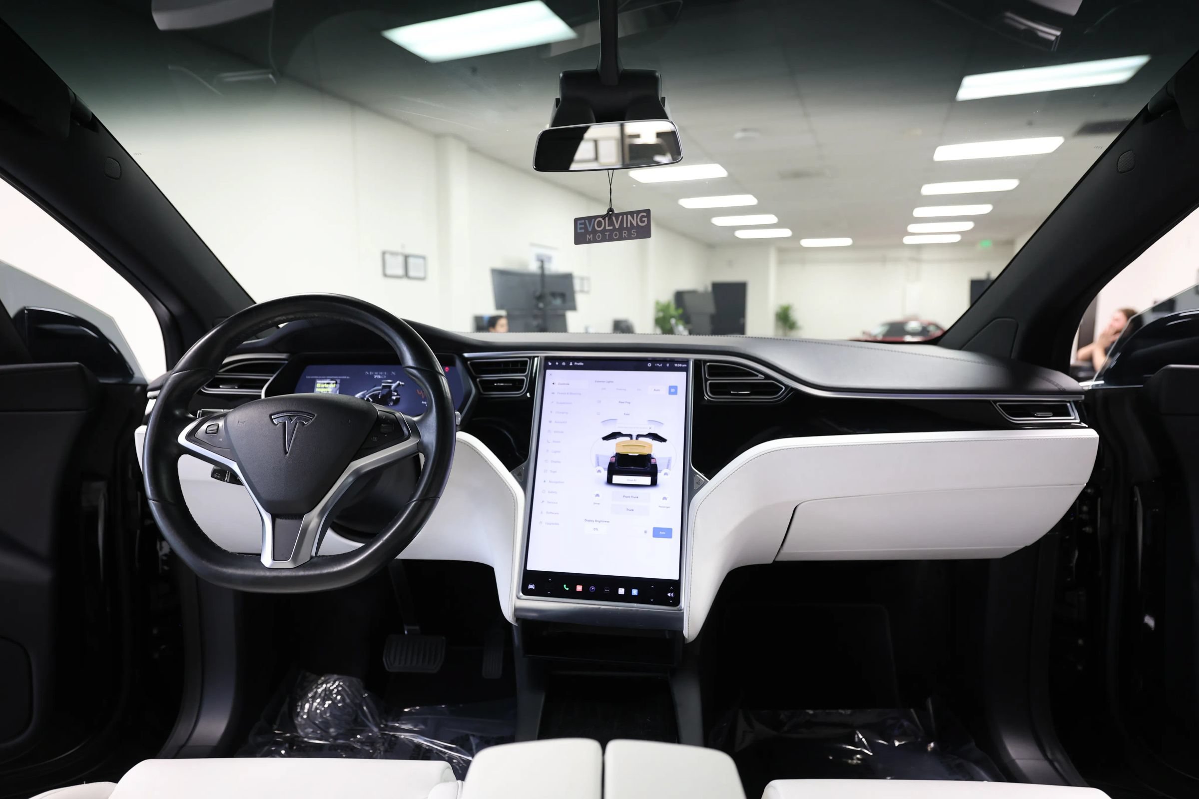 Used 2016 Tesla Model X 75D AWD/4WD image 21