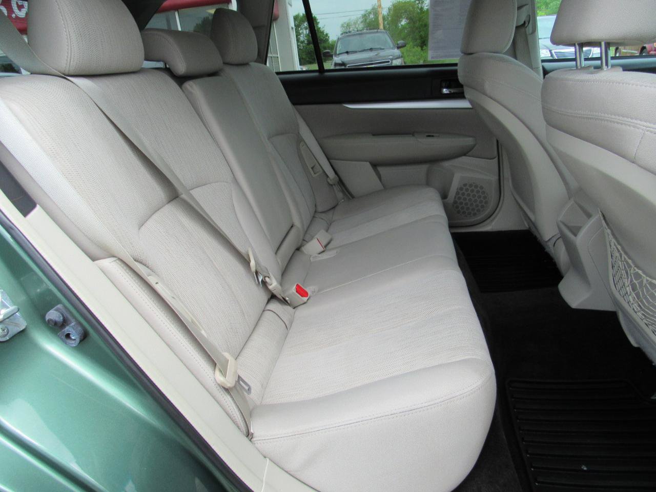 Used 2013 Subaru Outback 2.5i Premium w/ Popular Pkg 1B AWD/4WD image 7