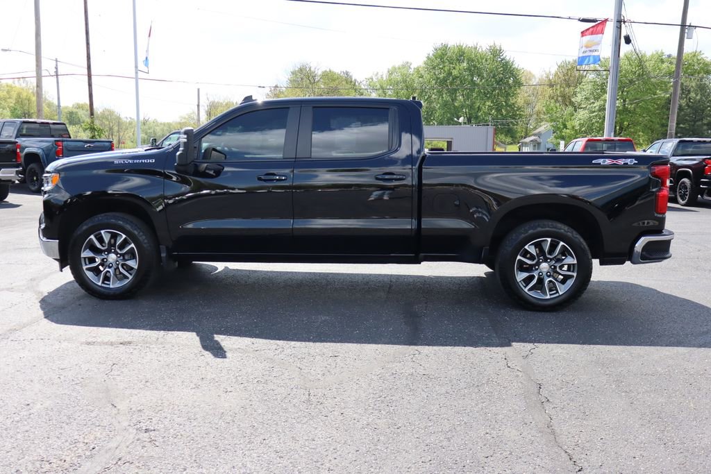 Used 2024 Chevrolet Silverado 1500 LT w/ Convenience Package II AWD/4WD image 27