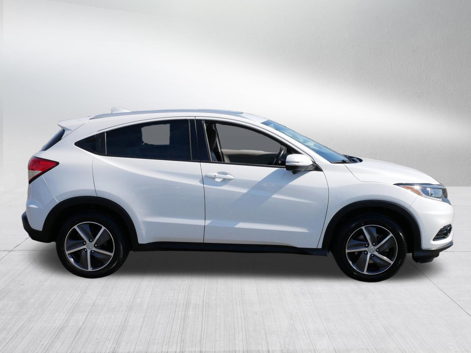 Used 2022 Honda HR-V EX-L image 9