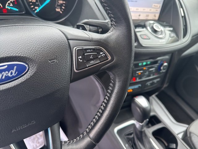 Used 2017 Ford Escape Titanium image 29