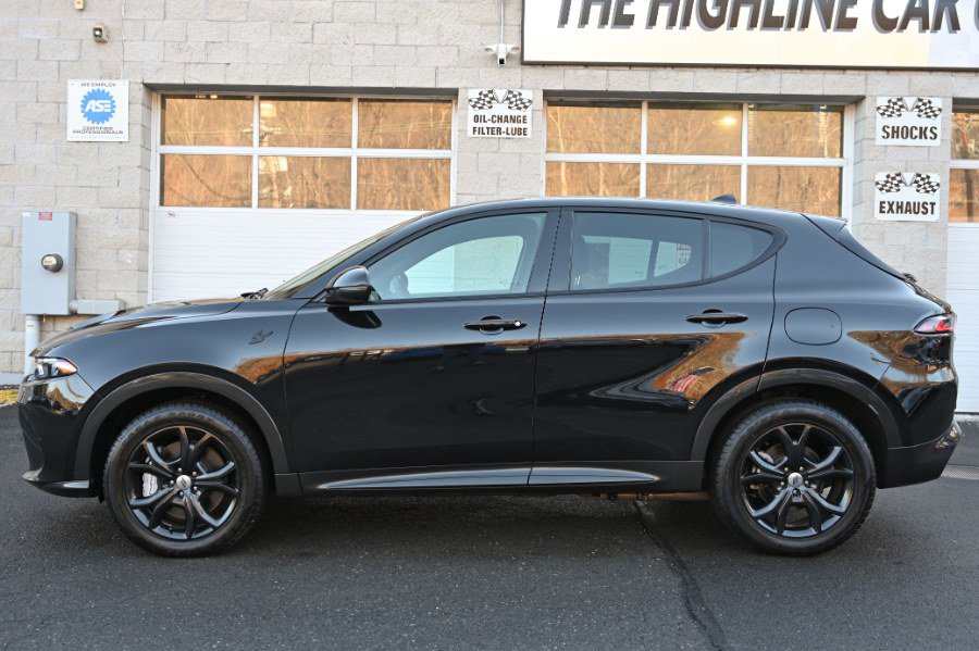 Used 2024 Dodge Hornet R/T w/ R/T Blacktop Package image 2