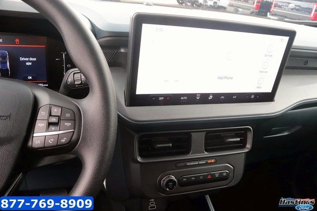 New 2025 Ford Maverick XL image 16