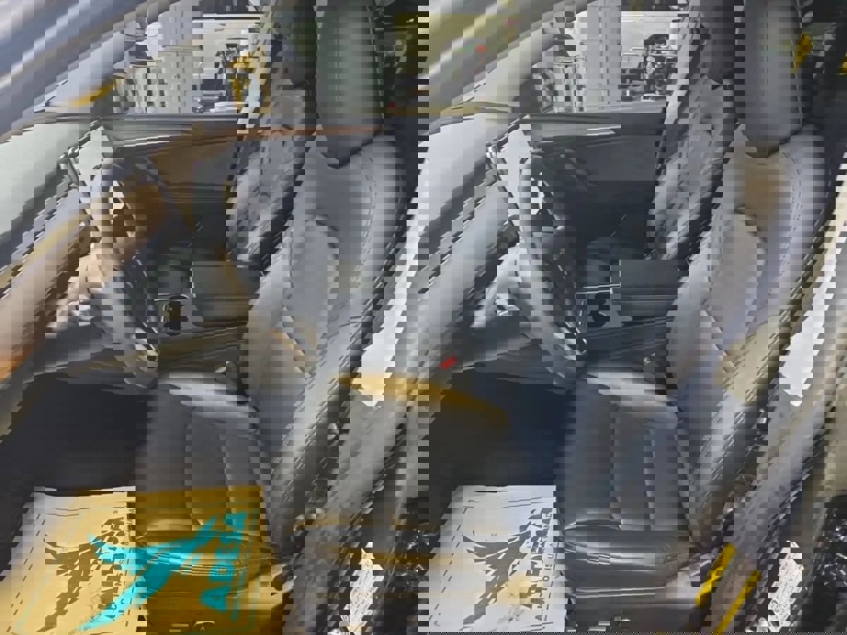 Used 2024 Tesla Model Y Long Range image 2