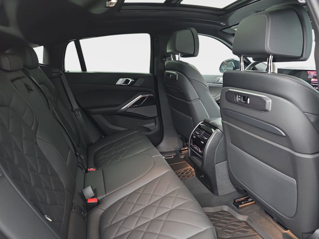 New 2026 BMW X6 xDrive40i AWD/4WD image 11