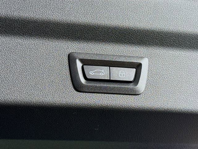 Used 2025 BMW X2 M35i w/ Premium Package image 28