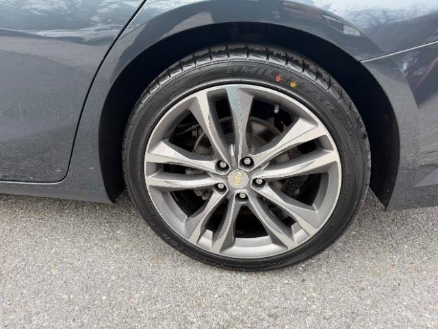 Used 2021 Chevrolet Malibu LT image 12